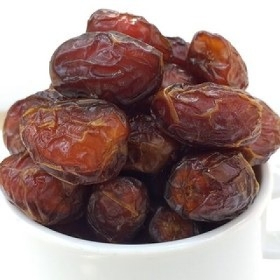 خرما آلوچه ای ( 500 گرمی )